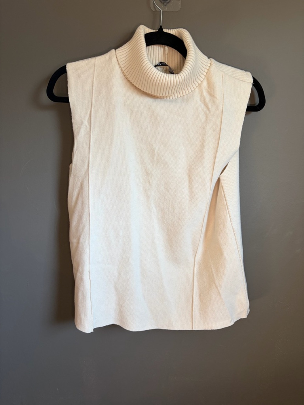 Zara Cream Sleeveless Turtleneck Knit Top